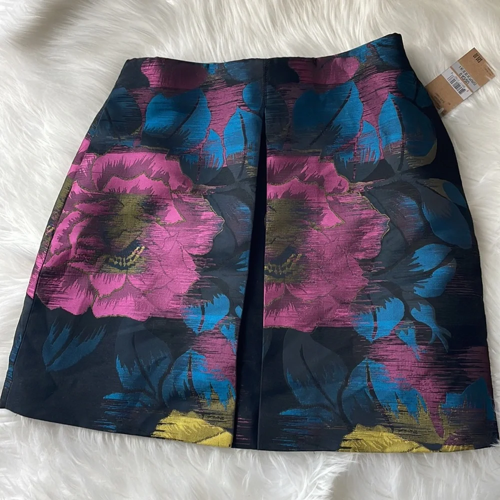 Rachel Roy: Pleated Floral Mini Skirt Size 0. - Picture 1 of 8